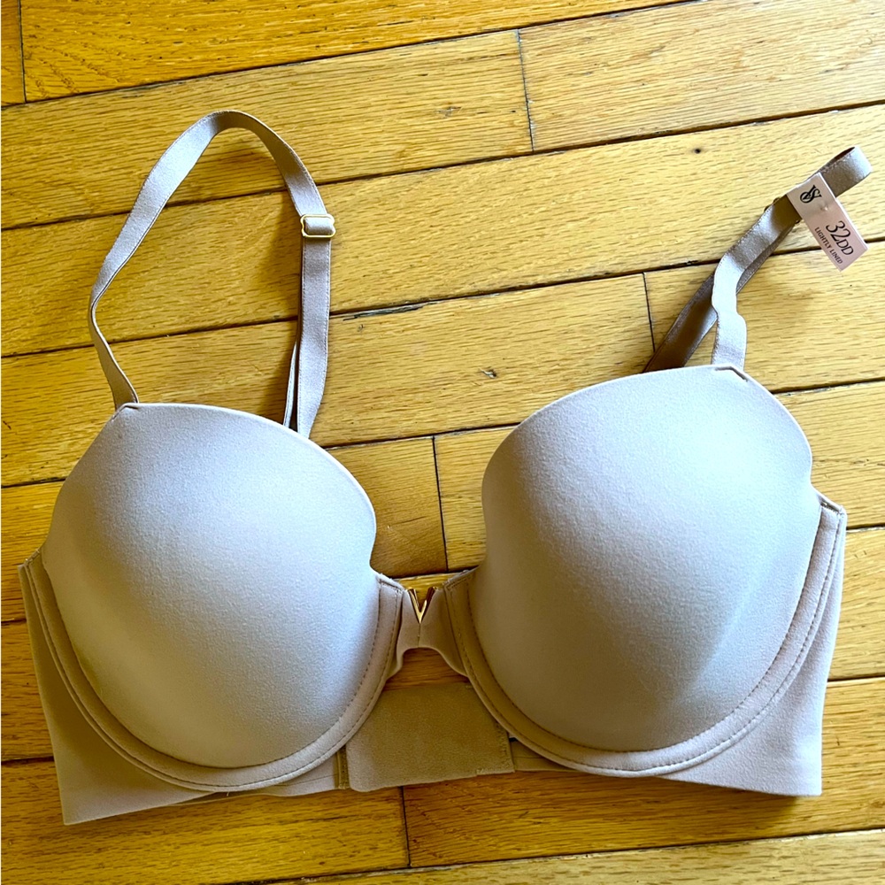 Victoria Secret Love Cloud Demi bra 32dd NWT